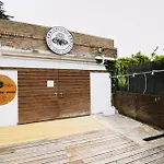 Surf House Guest house Loredo