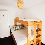 Surf House Guest house *