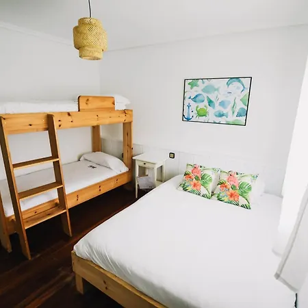 Surf House Pensionat Loredo