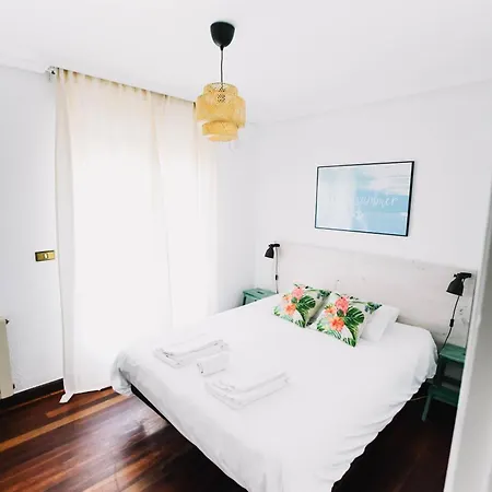 Surf House بيت ضيافة