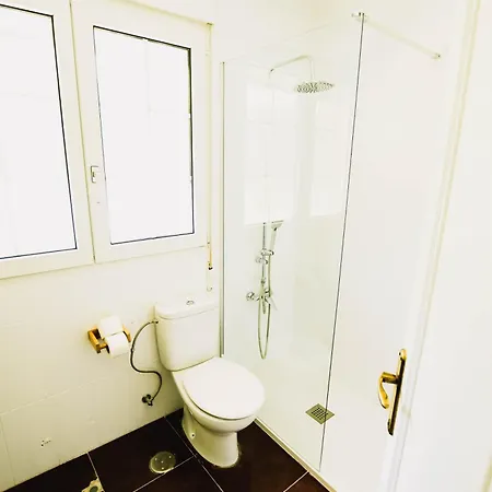 Surf House بيت ضيافة لوريدو