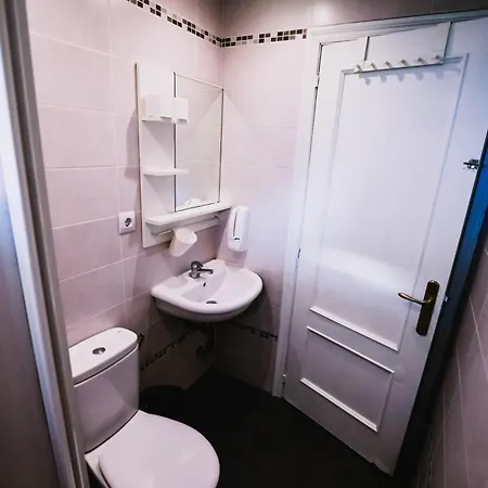 בית הארחה Surf House לורדו